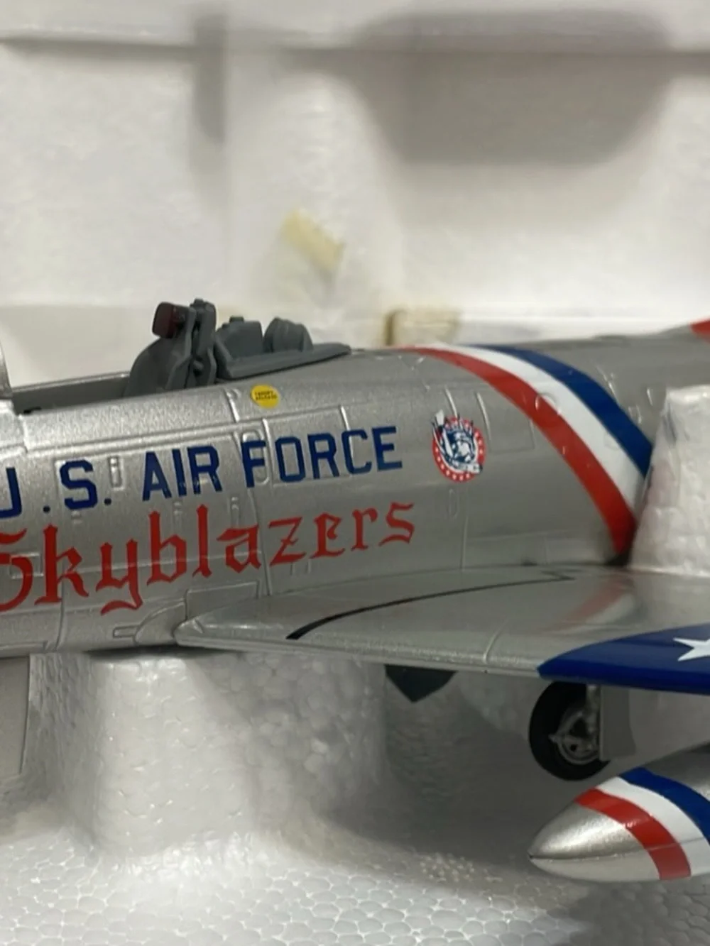 Model Plane - Picture 2 of 9